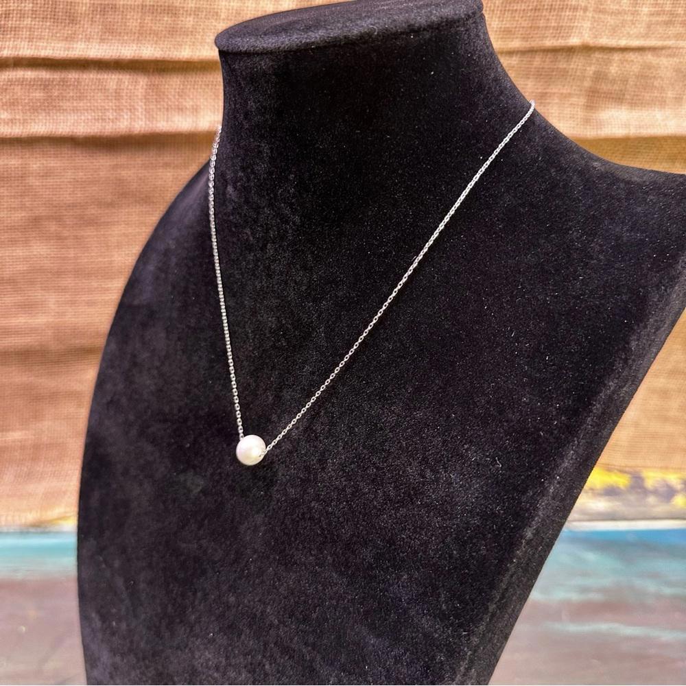 Cultured Freshwater Pearl Necklace - Picture 3 of 6